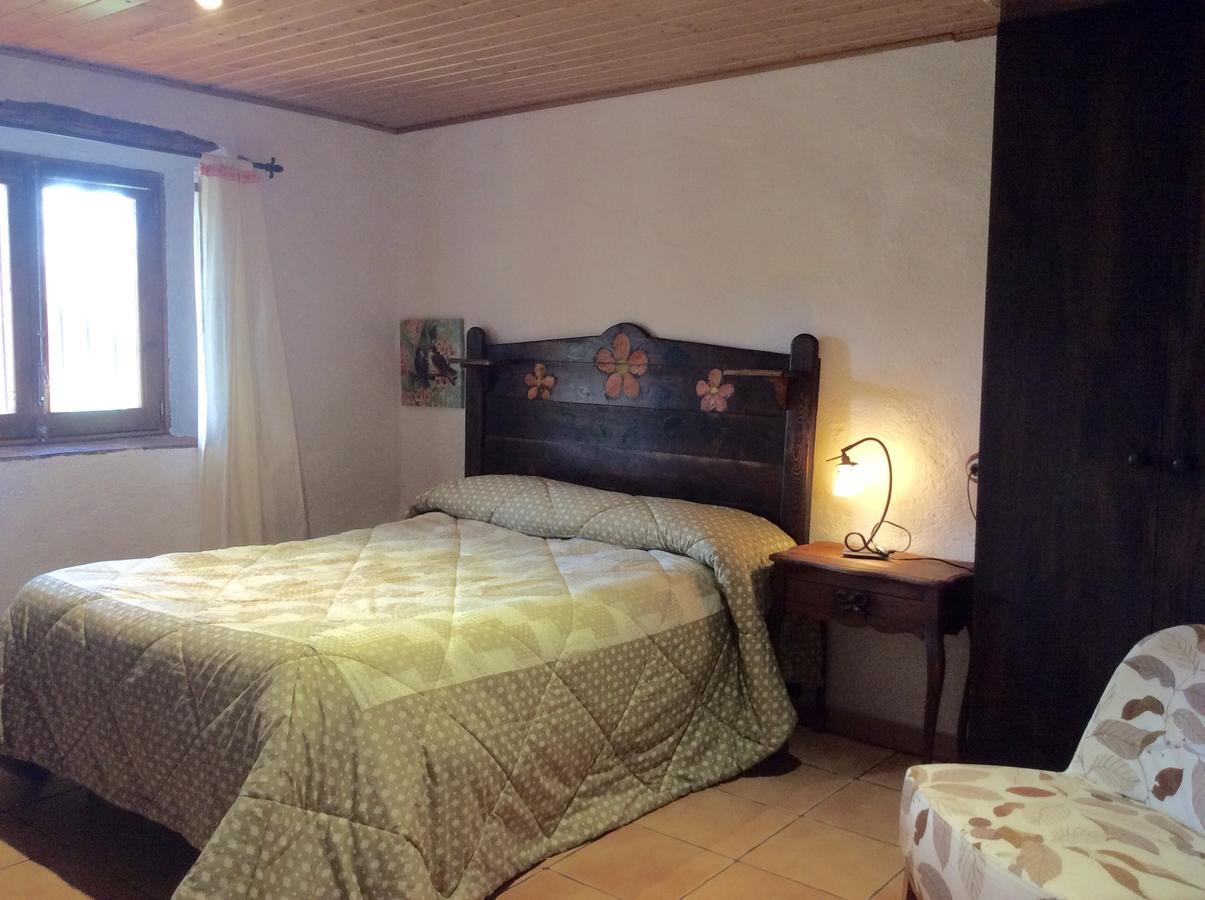 Casa Rural Con Piscina Y Vistas Al Valle - Cal Pallares Argestues Exteriör bild